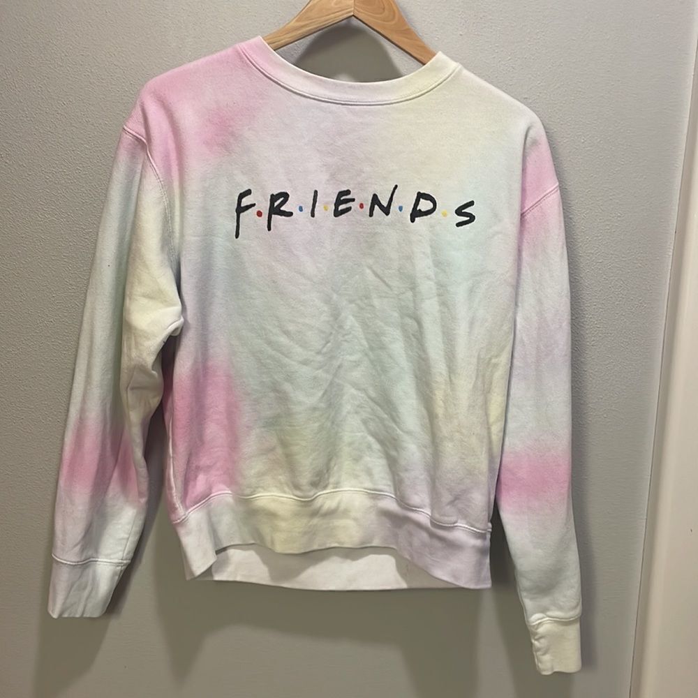 Nwot Friends tie dye woman’s sweatshirt - Picture 2 of 11